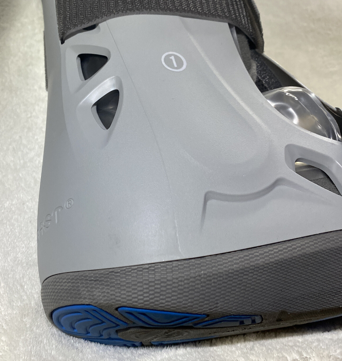 Aircast Airselect Recovery Boot Size Medium Walker Brace Semi Rigid Shell