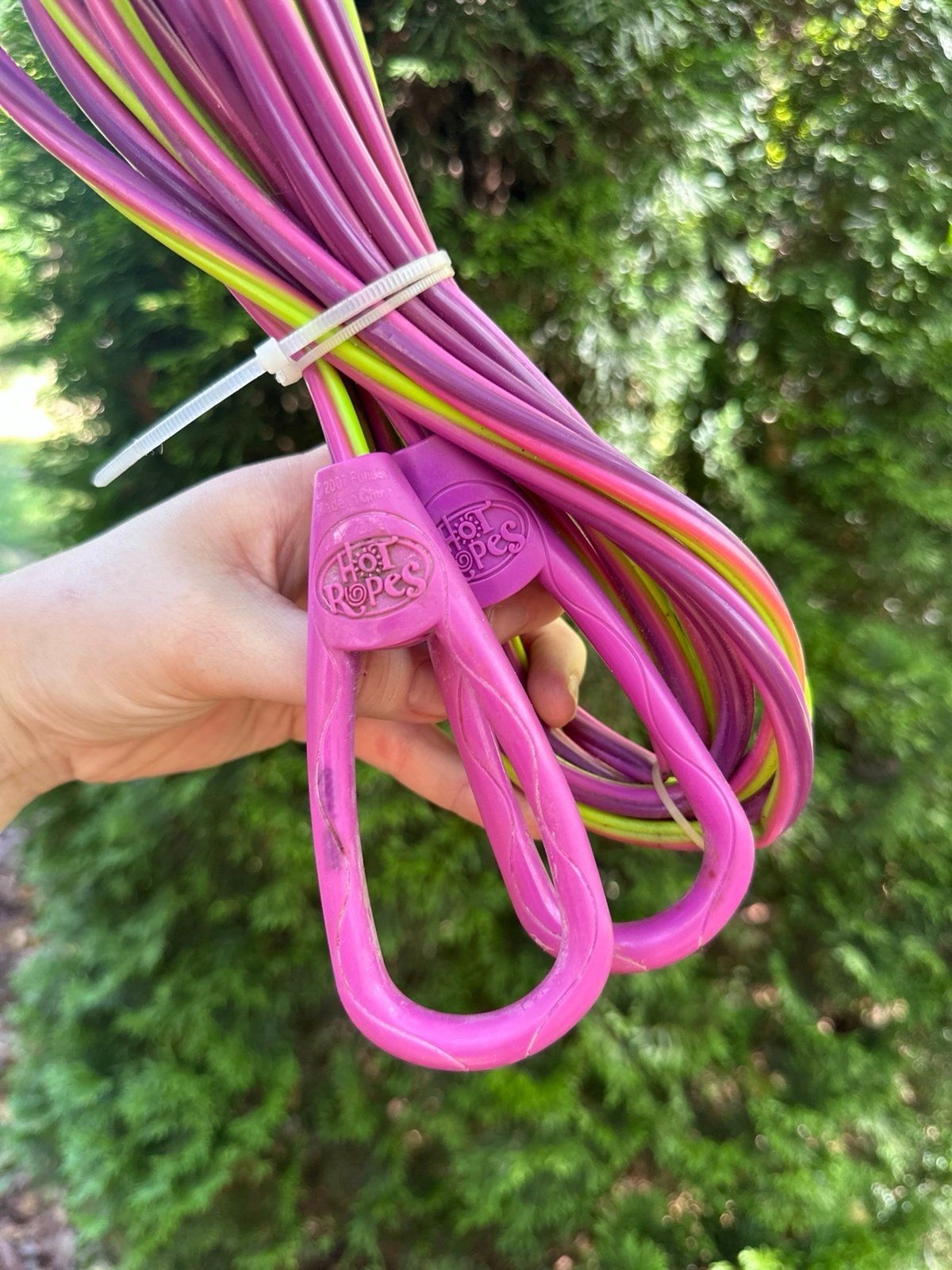 “Hot Ropes” Jump Rope Vintage Y2K Pink