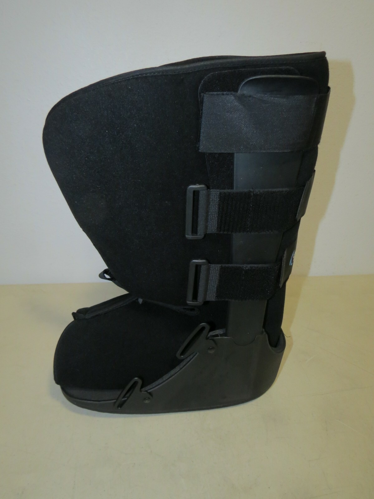 UNITED ORTHO Stabilizer Air Walker Standard Tall Foot XL Men’s size 12.5 – 14