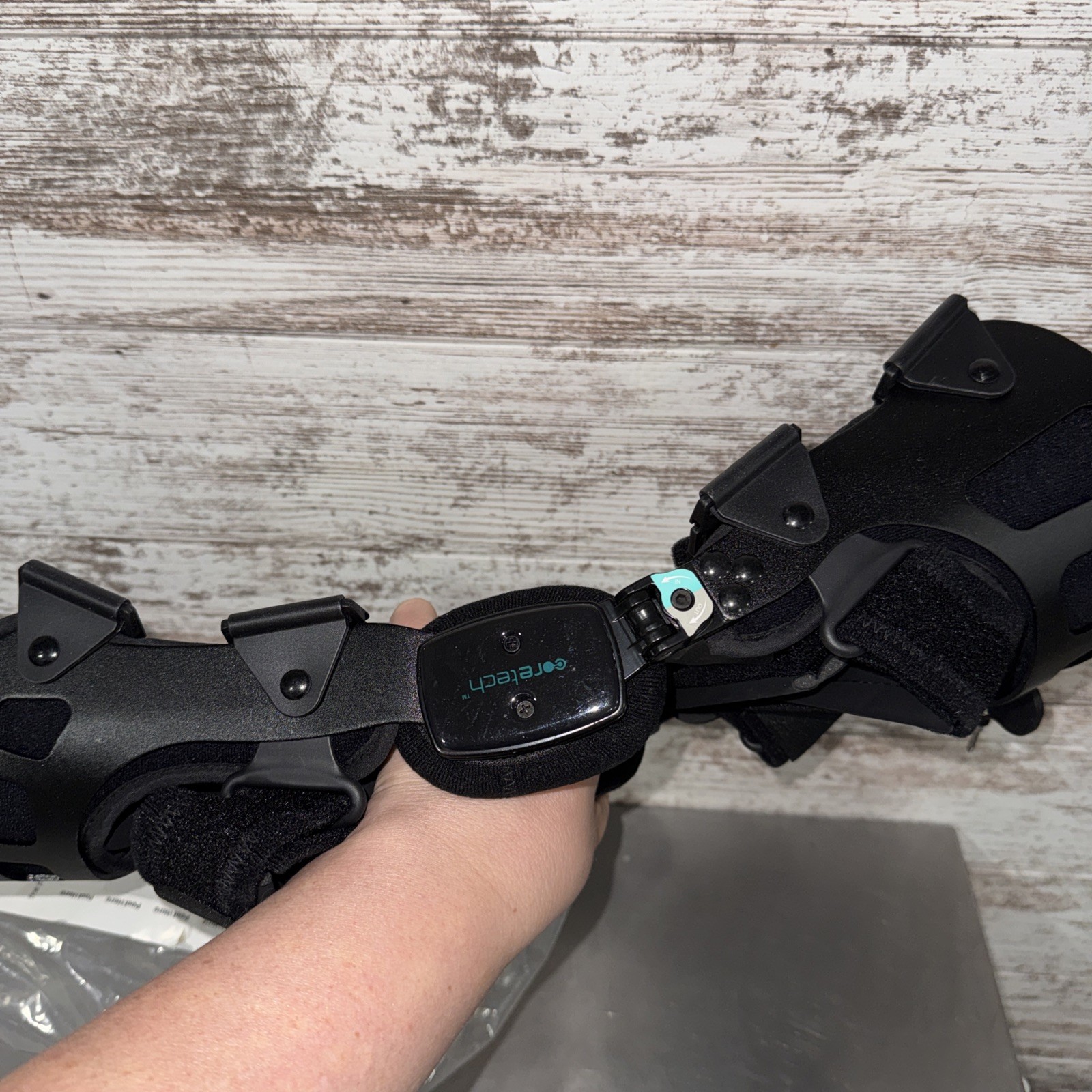 Coretech 845 OA Knee Brace Medium