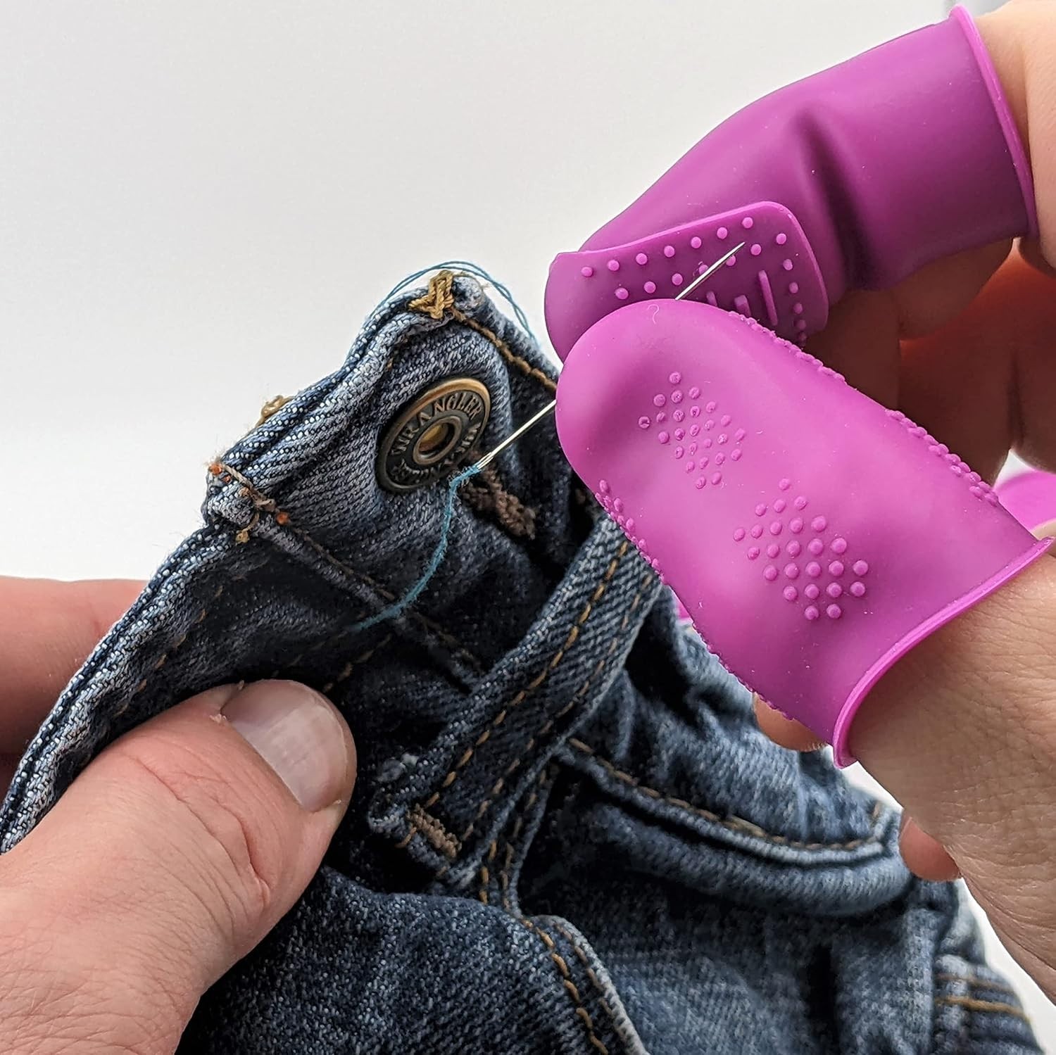 Silicone Finger Protectors Set with Non-Stick Crafting Mat for Safe Cooking