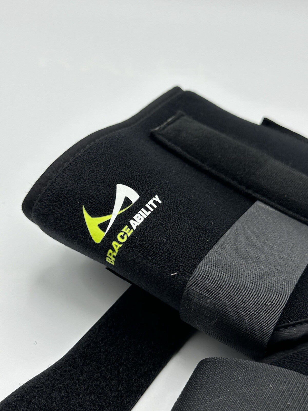 BraceAbility Elbow Immobilizer Brace Removable Long Arm Cast & Soft Forearm S/M