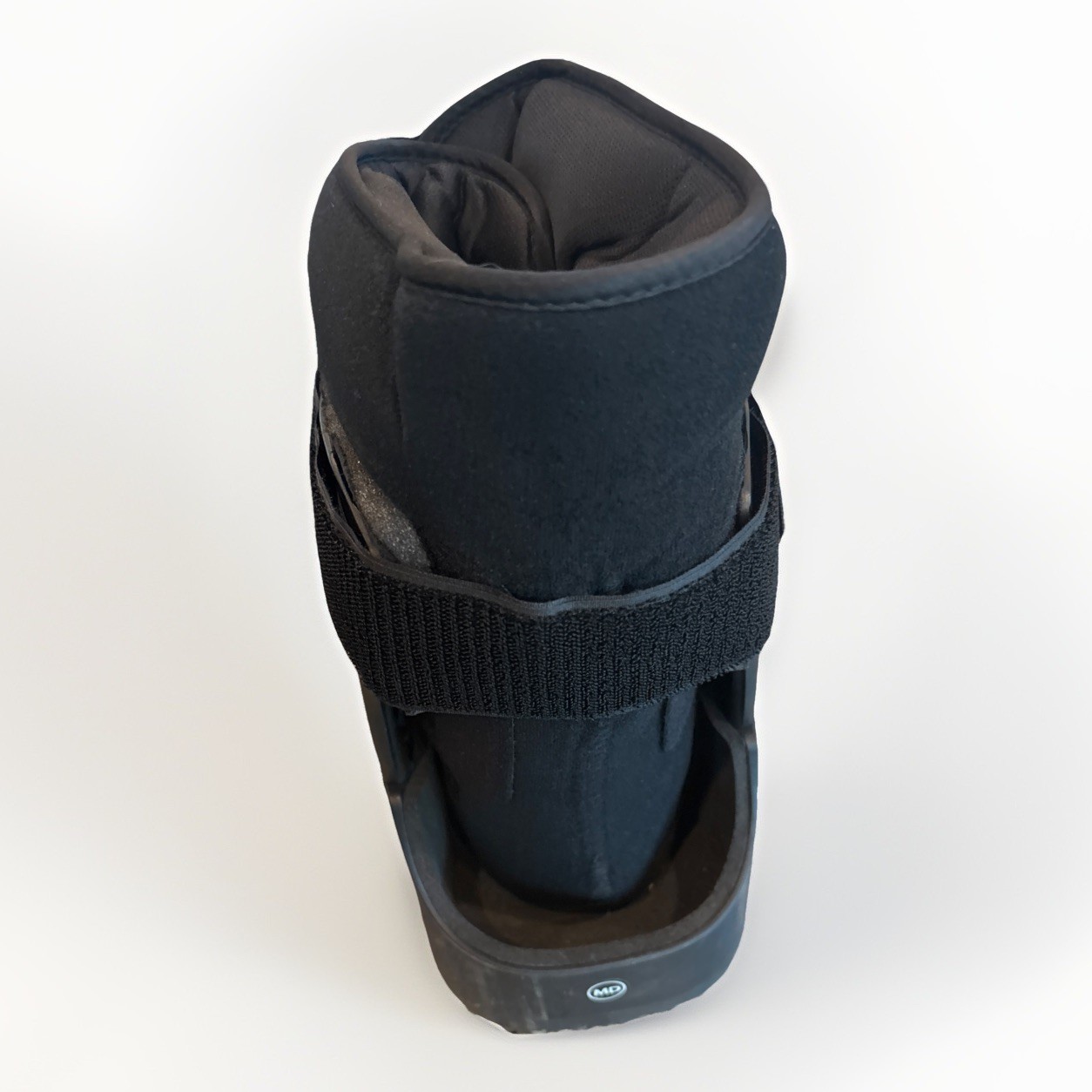 United Ortho USA14115 Short Air Cam Walker Fracture Boot, Medium, Black