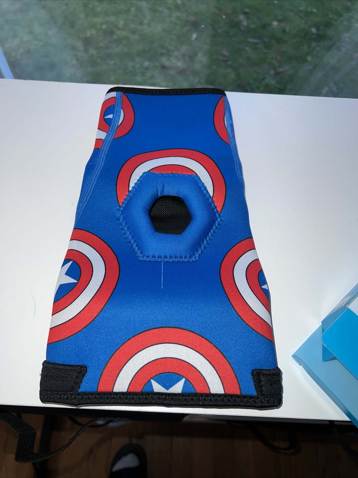 NIB Youth Marvel Avengers Captain America Neoprene Knee Sleeve (DONJOY)