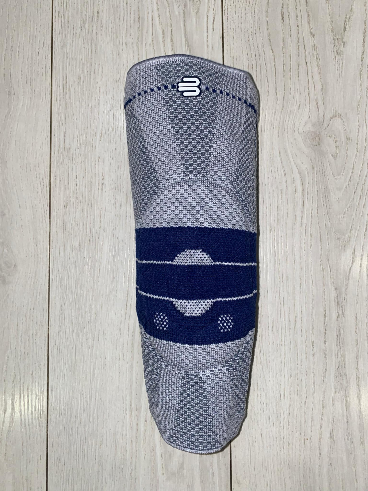 BAUERFEIND GENU TRAIN Mit Silikonrand A3 Size 5 Arthritis Knee Brace