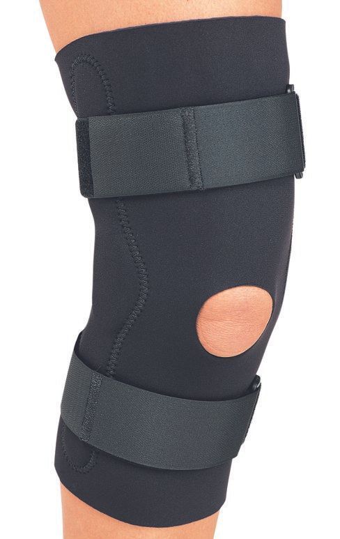 ProCare Hinged Knee Brace, Medium (EA/1)