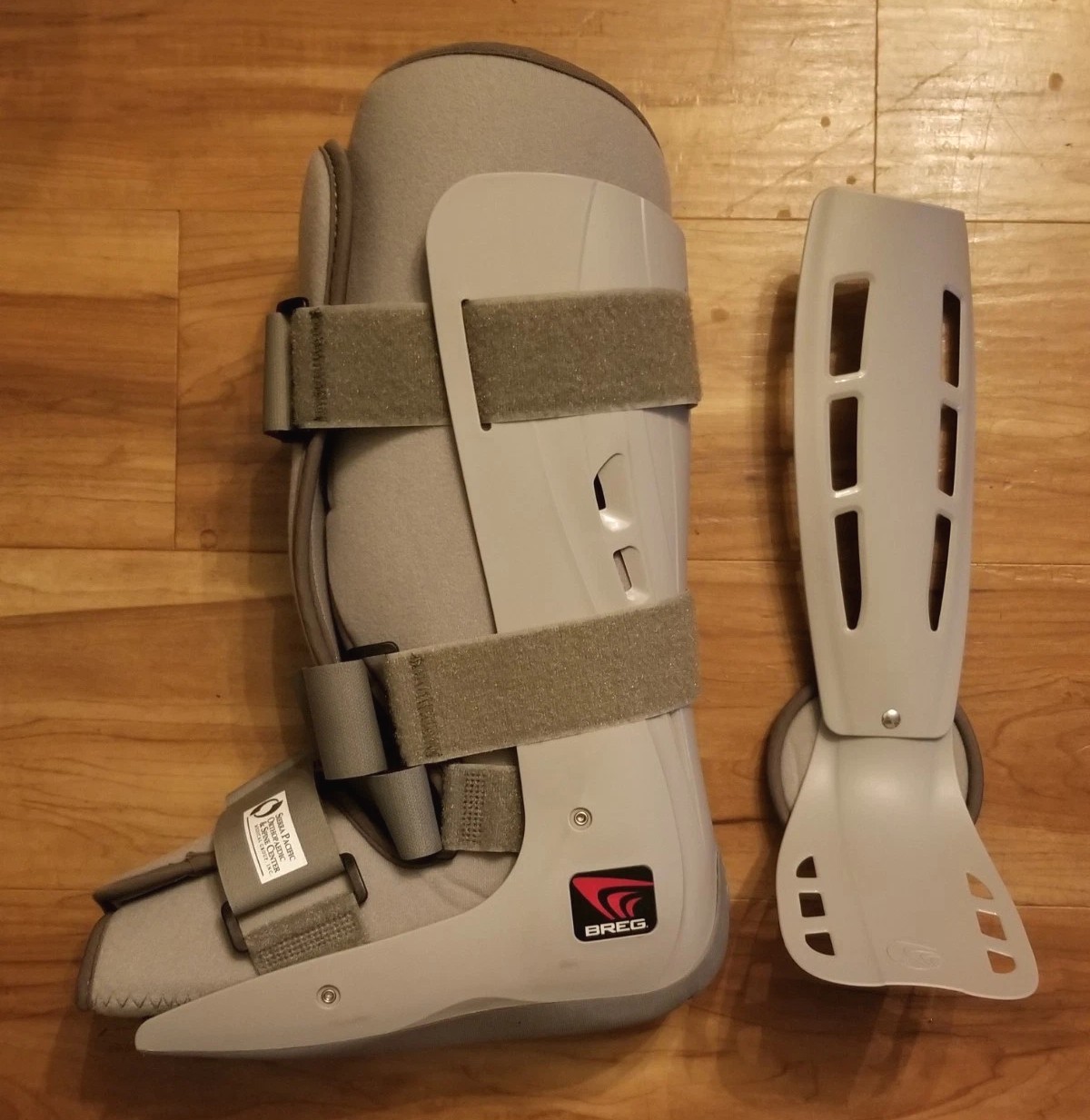 BREG Genesis Full Shell Walker BOOT MEDIUM 3-Strap W/Air Pump ankle support, New