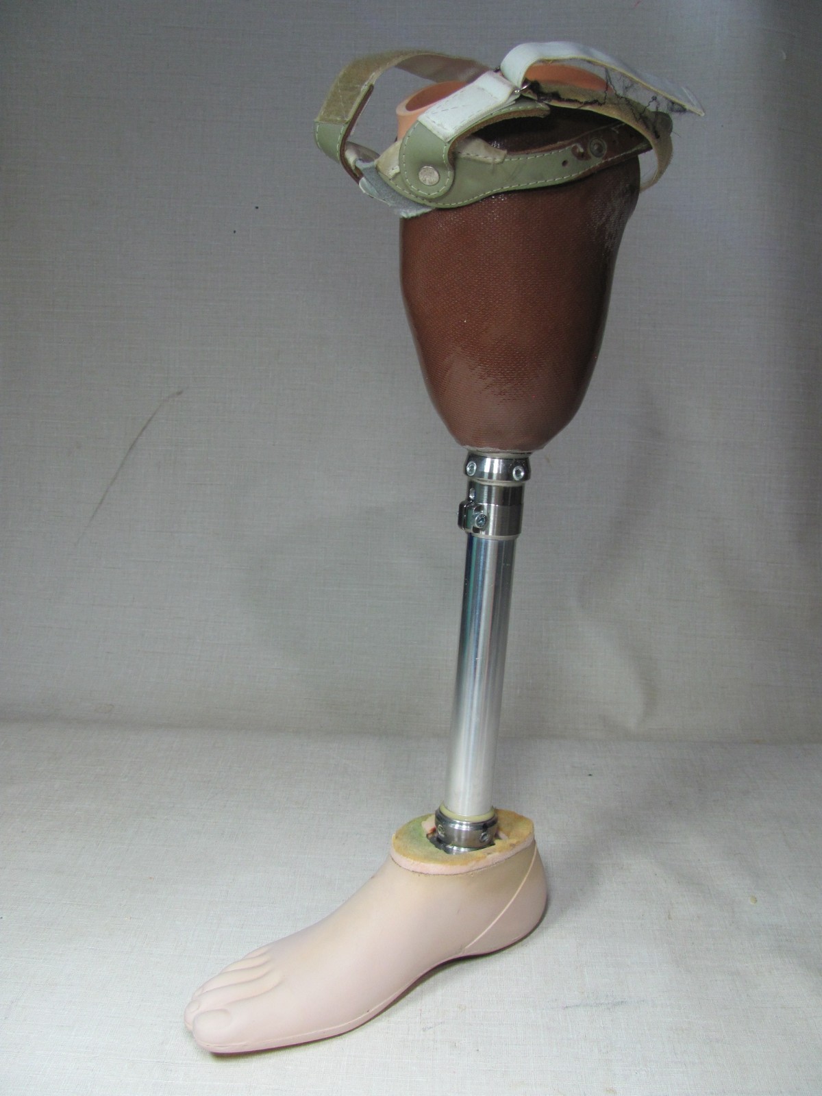 PROSTHETIC LEG LEFT BELOW-KNEE OTTO BOCK TITAN 4R52 HARDWARE KINGSLEY FLATTIE FO