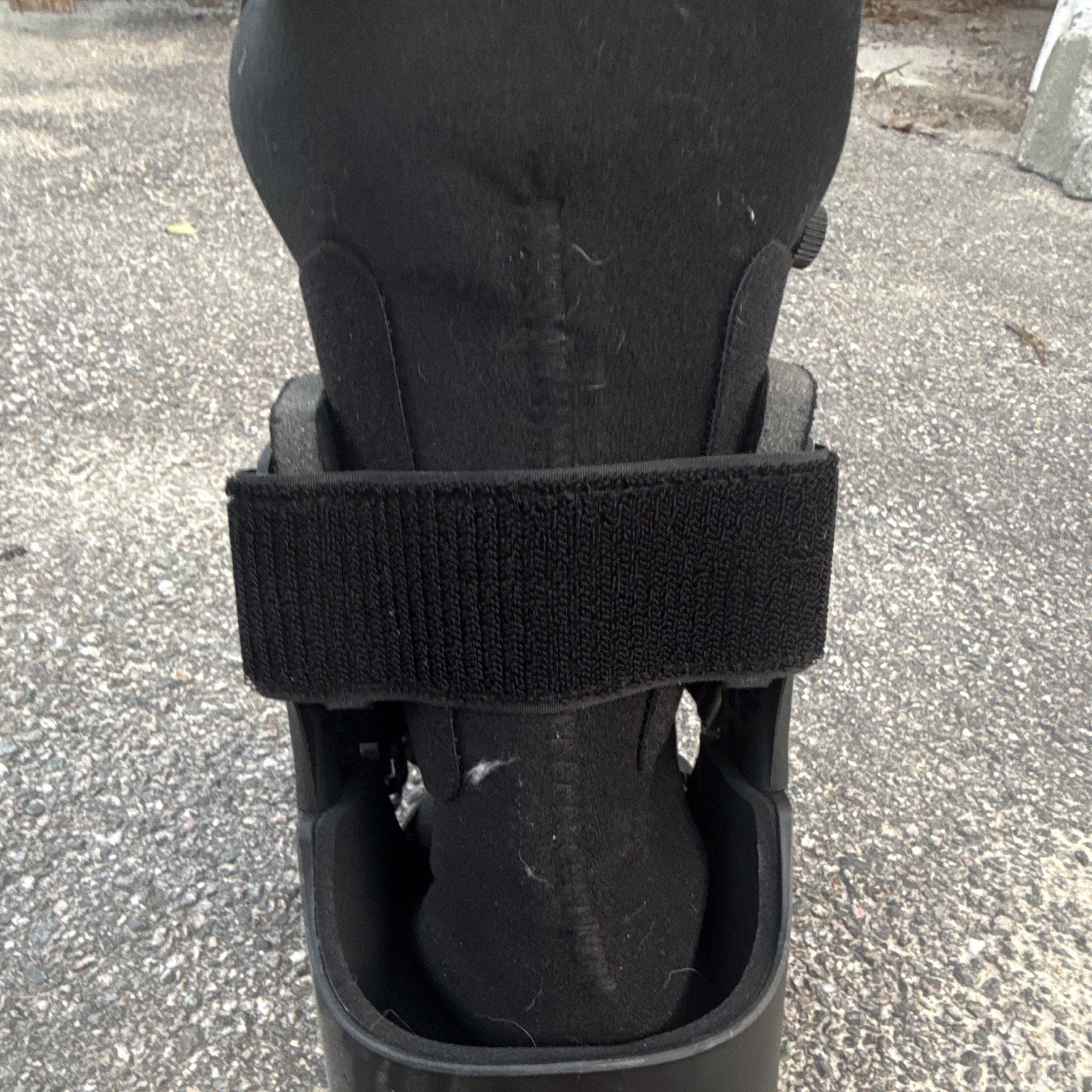 United Ortho Adjustable Walking Boot LG Black Immobilization Foot Ankle Leg