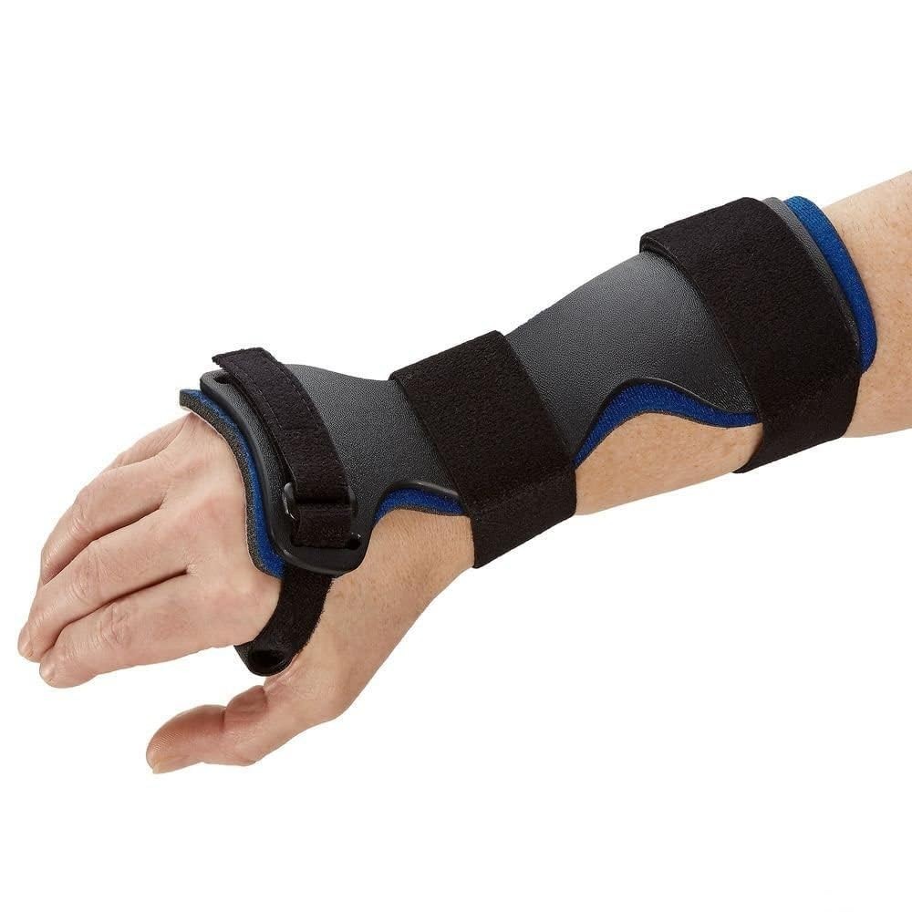 Lightweight Adjustable Wrist Brace for Men & Women – Medium
