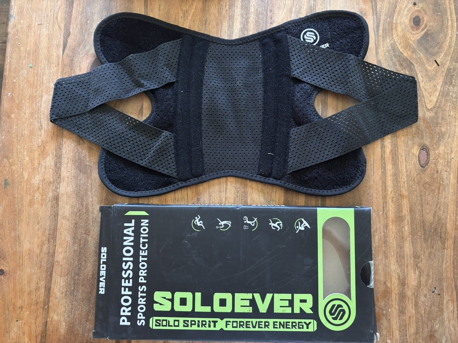 SOLOEVER Adjustable Knee Brace Support & Stabilization, NEVER WORN! Size Small