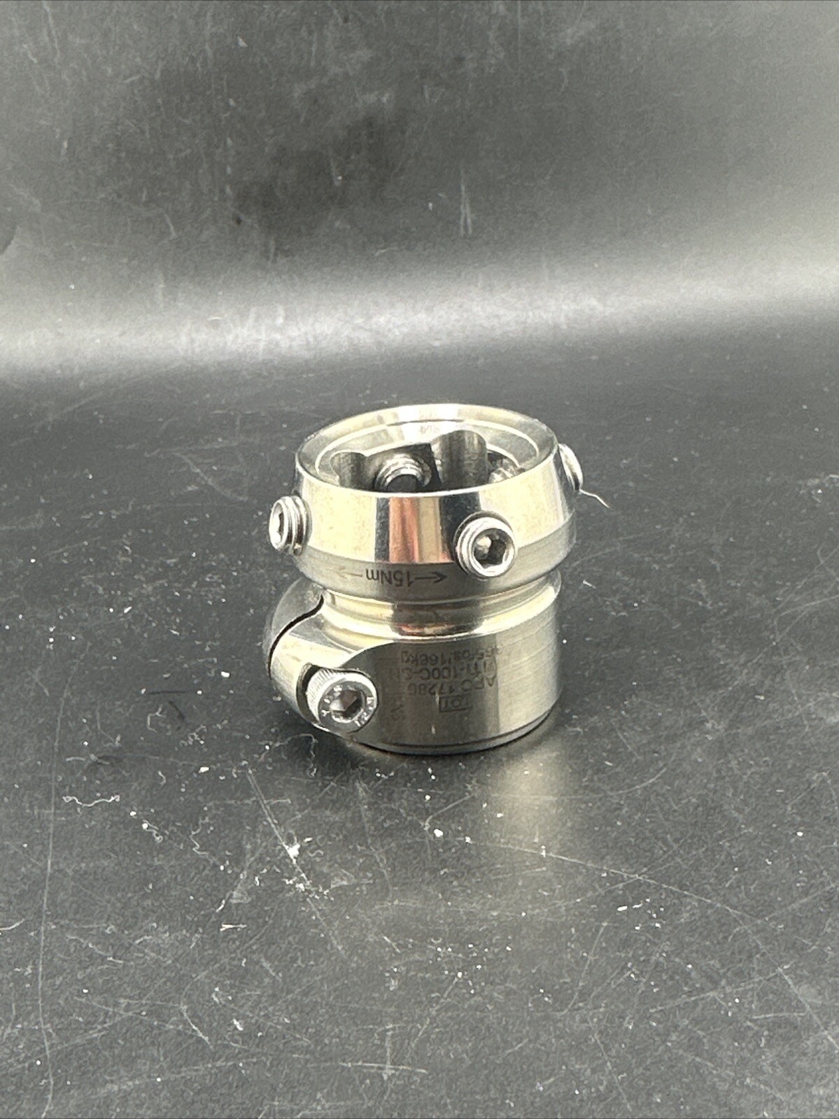 APC Short 30mm Diameter Prosthetic Tube Clamp. Titanium, TI-100C-SH.