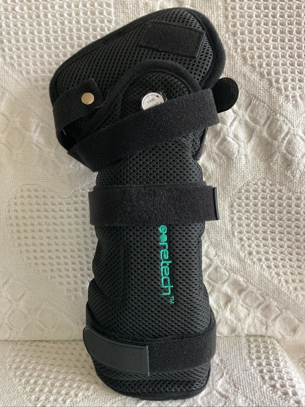 New Open Box – CORETECH 916 Left/Right Universal Wrist Brace/Splint – Black