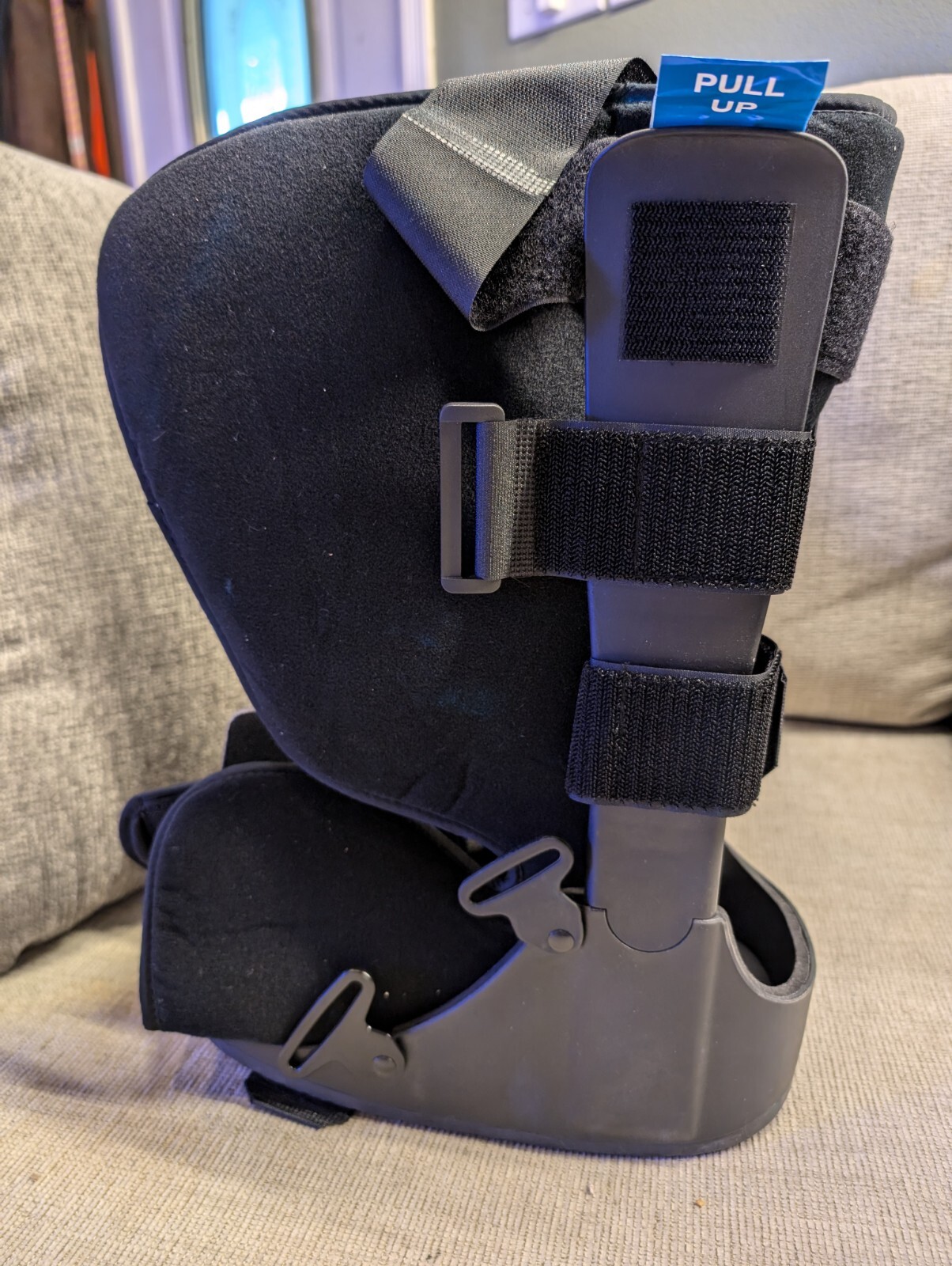 NEW United Ortho Air Stabilizer Ankle Walking Foot Brace Boot, Small