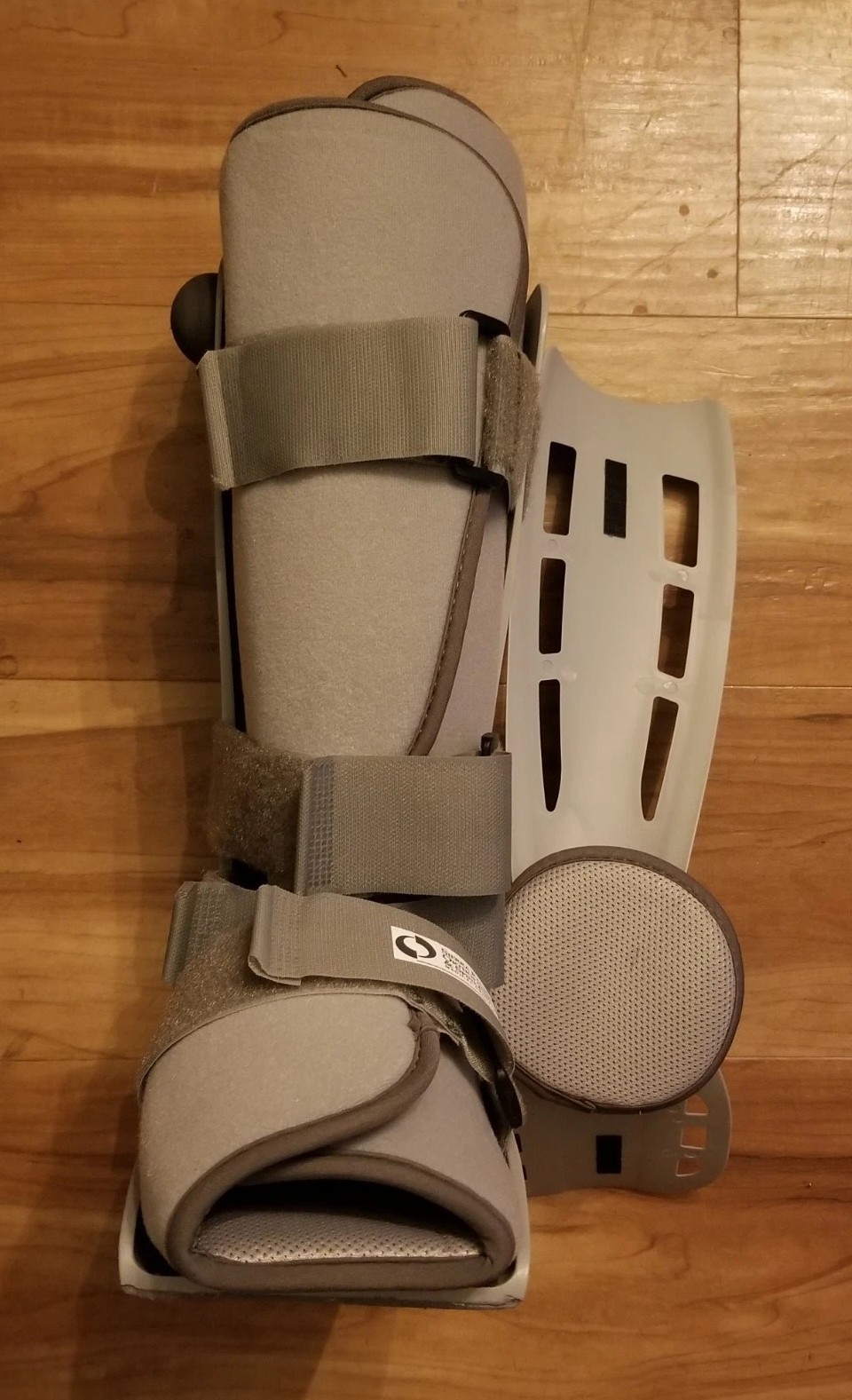 BREG Genesis Full Shell Walker BOOT MEDIUM 3-Strap W/Air Pump ankle support, New