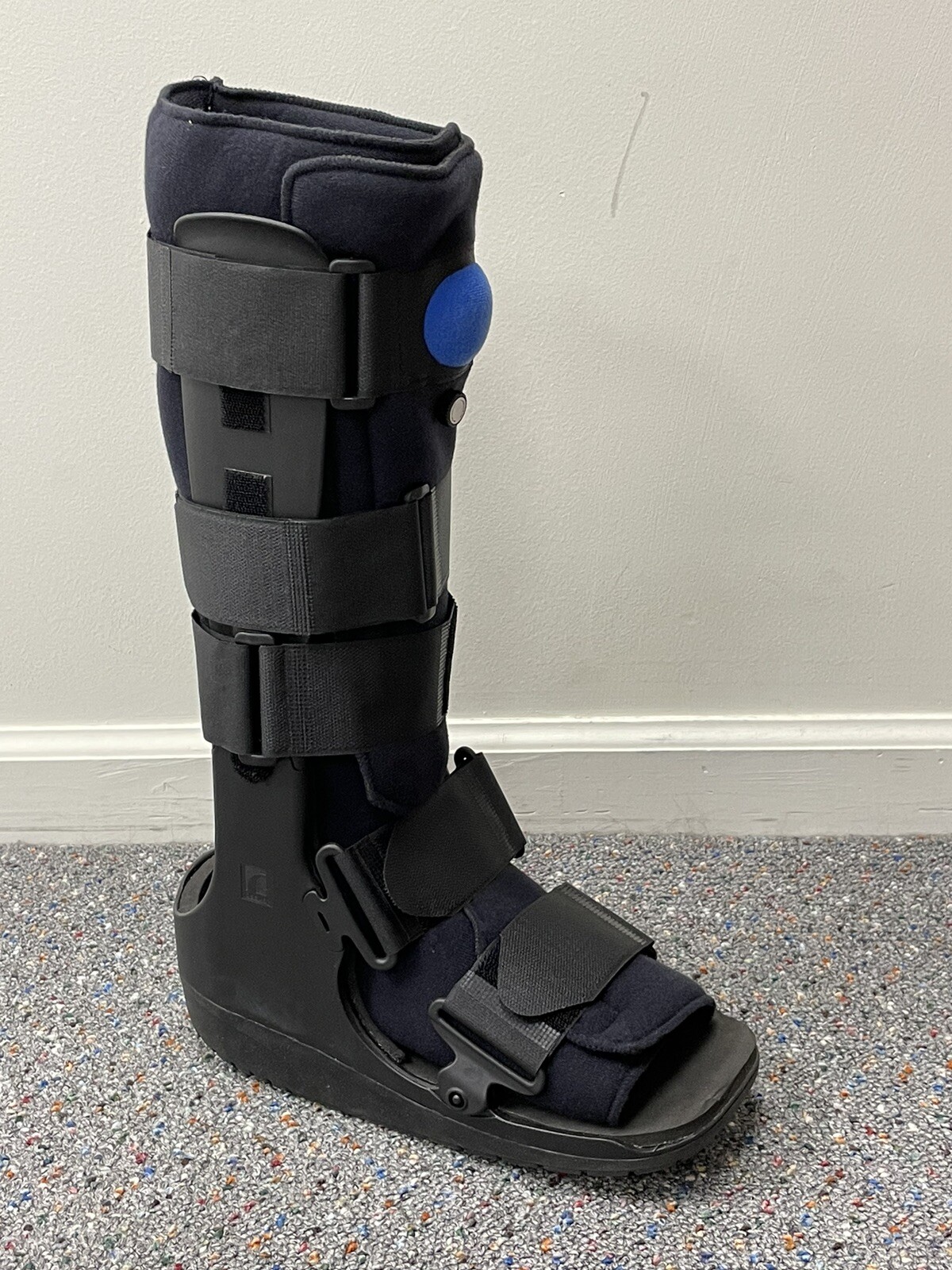 Ossur Walker EQ Air MD Black A-W0600BLK NEW Walker Fracture Boot – Full Size