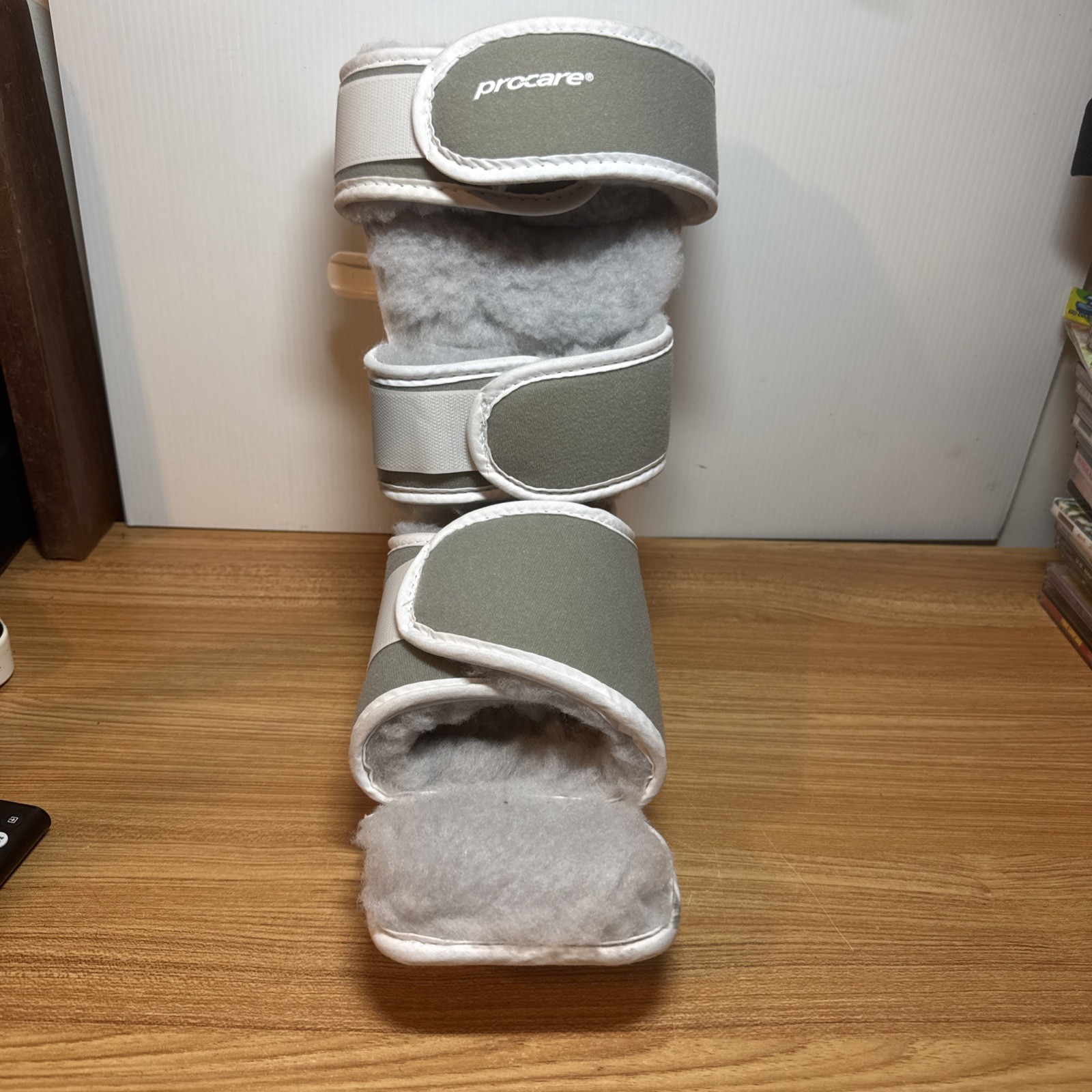 Procare 79-90550 Hook & Loop Closure Universal Podous Boot, Regular – OPEN BOX