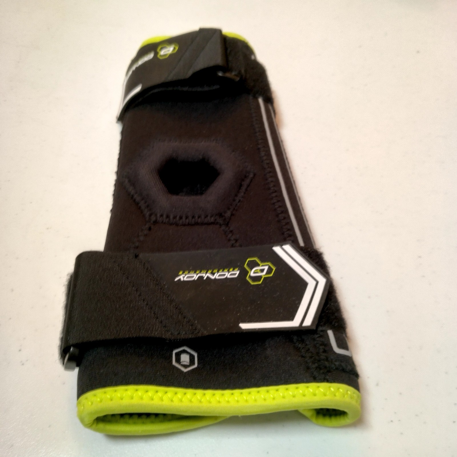 Don Joy Performance Stabalizing Knee Sleeve Small Black Green Neoprene 2 Strap