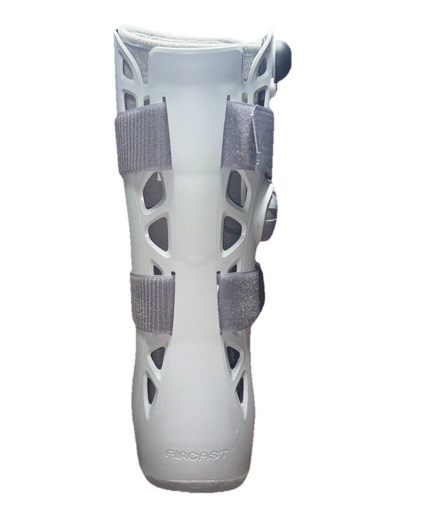 Aircast Softstrike Walking w/ Pump Boot DJO LLC – Size Medium – Air Cast Boot