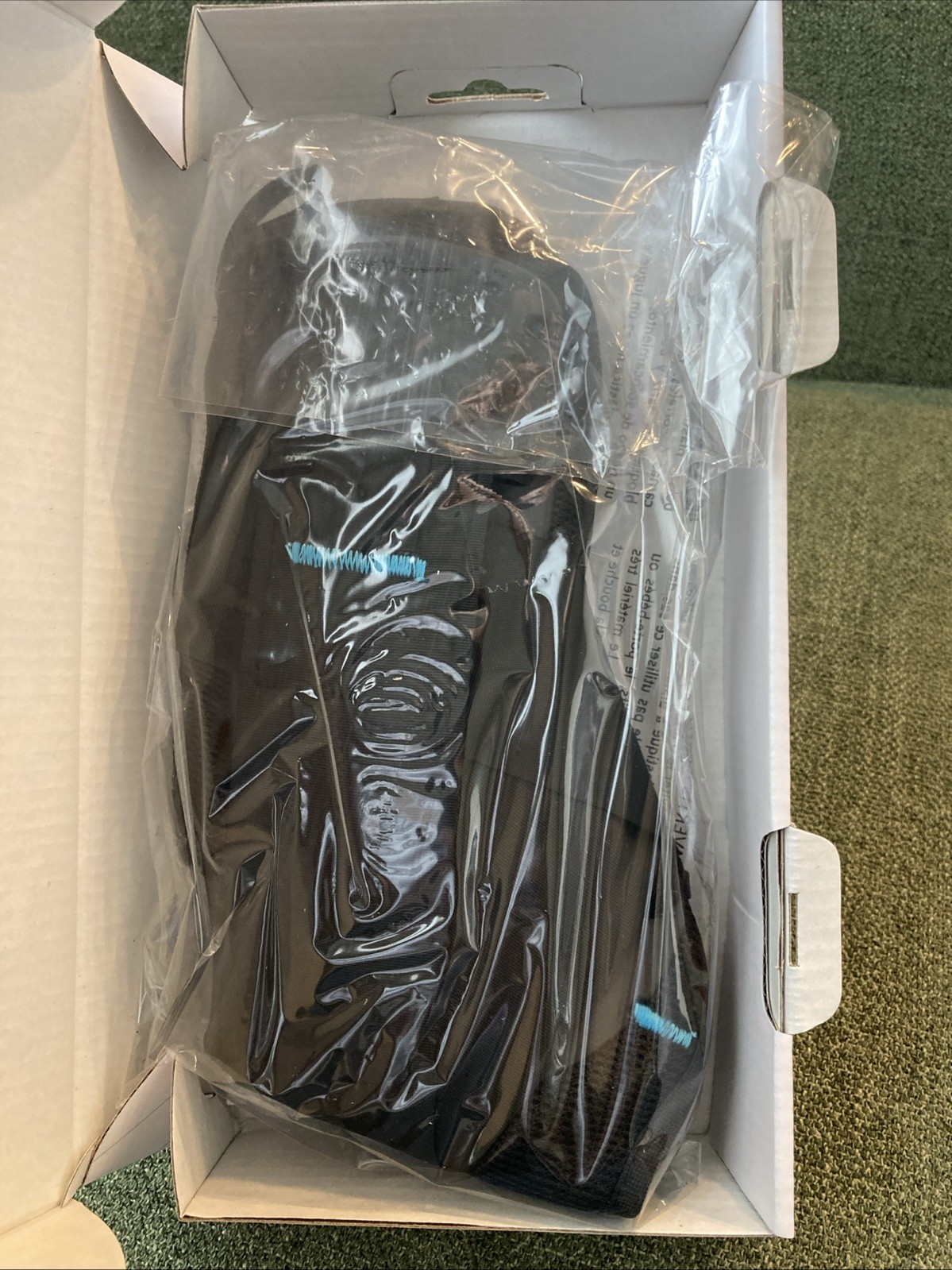 Össur Formfit Ankle Brace XS – Figure 8 Straps – Universal Support – New in Box