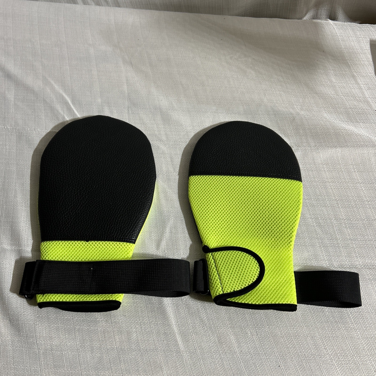 Dementia Restraint Gloves Hand Restraints for Elderly Dementia Patients Med 2PCS