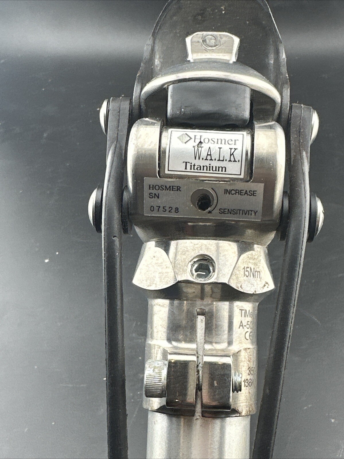 Hosmer Single Axis Prosthetic Knee With Pylon. Total Ht 42.5cm