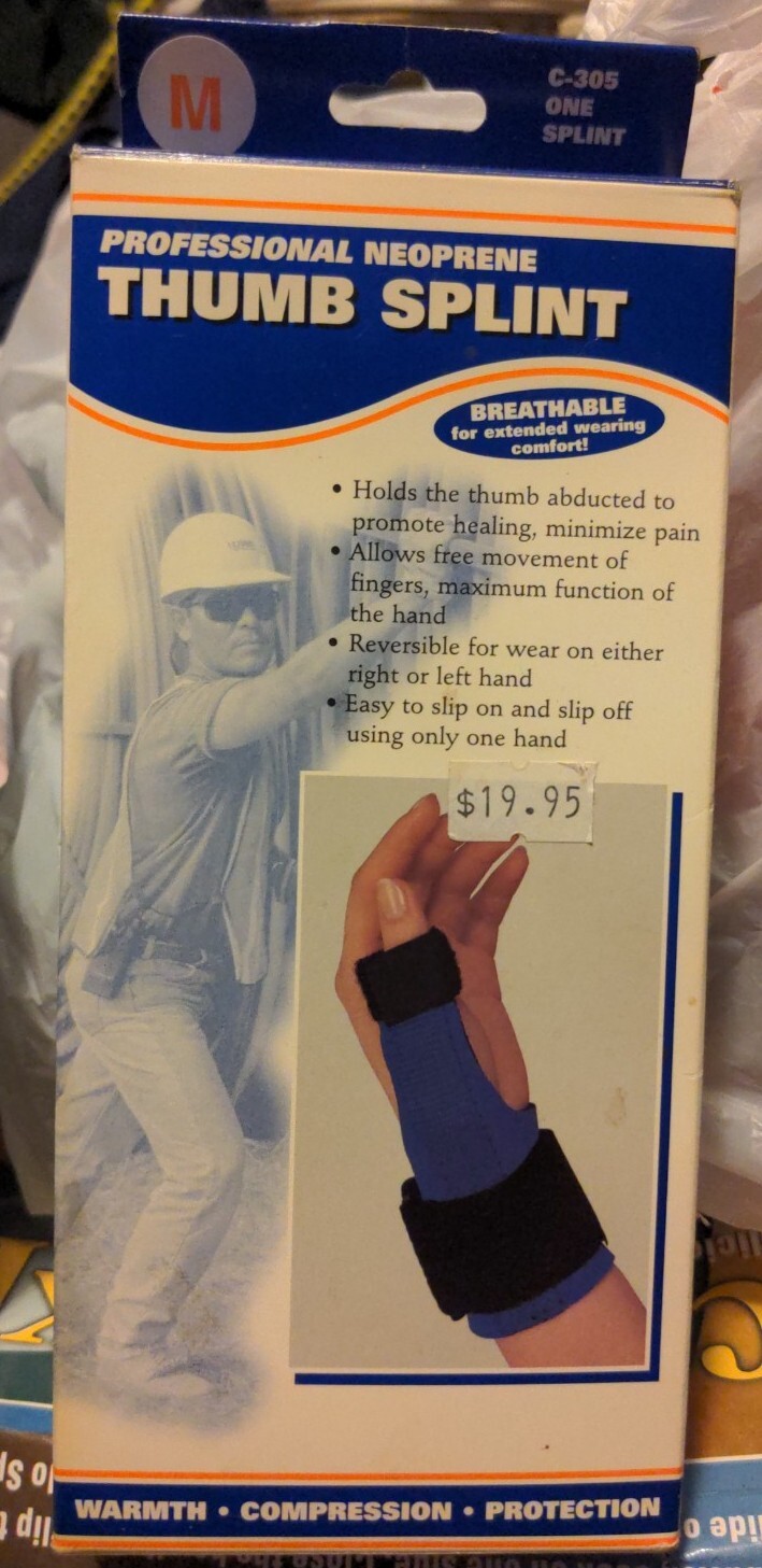 New Champion Medium C-305 Professional Neoprene Wrist Splint Reversible