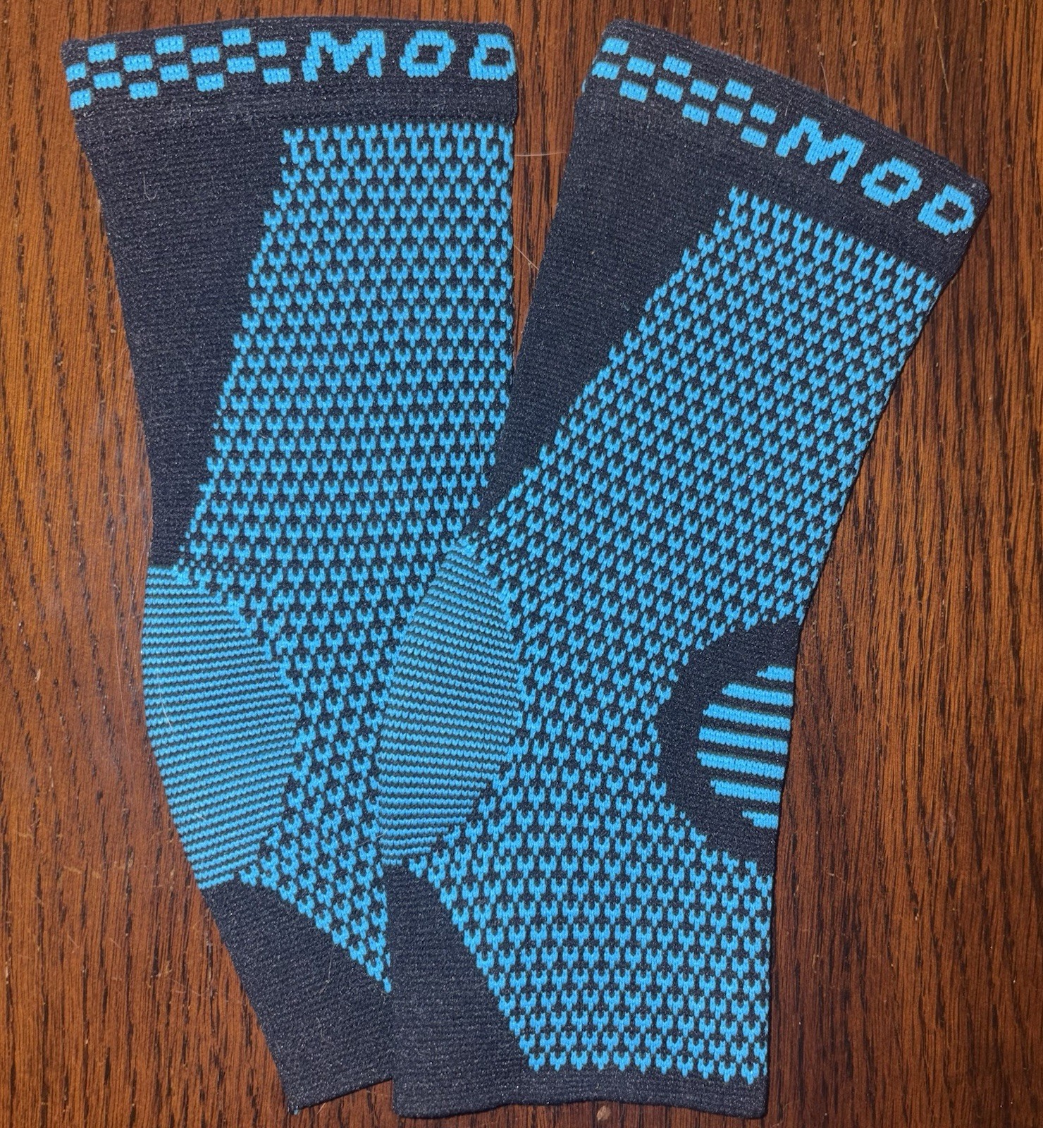 Modvel Foot & Ankle Brace Socks for Sprained Compression Sz Medium
