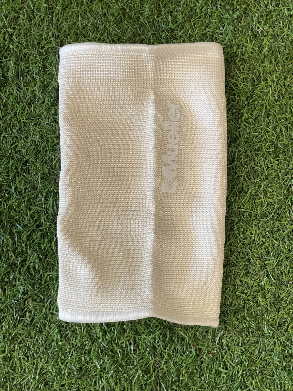 Mueller- Elastic Ankle Support Large (Beige)