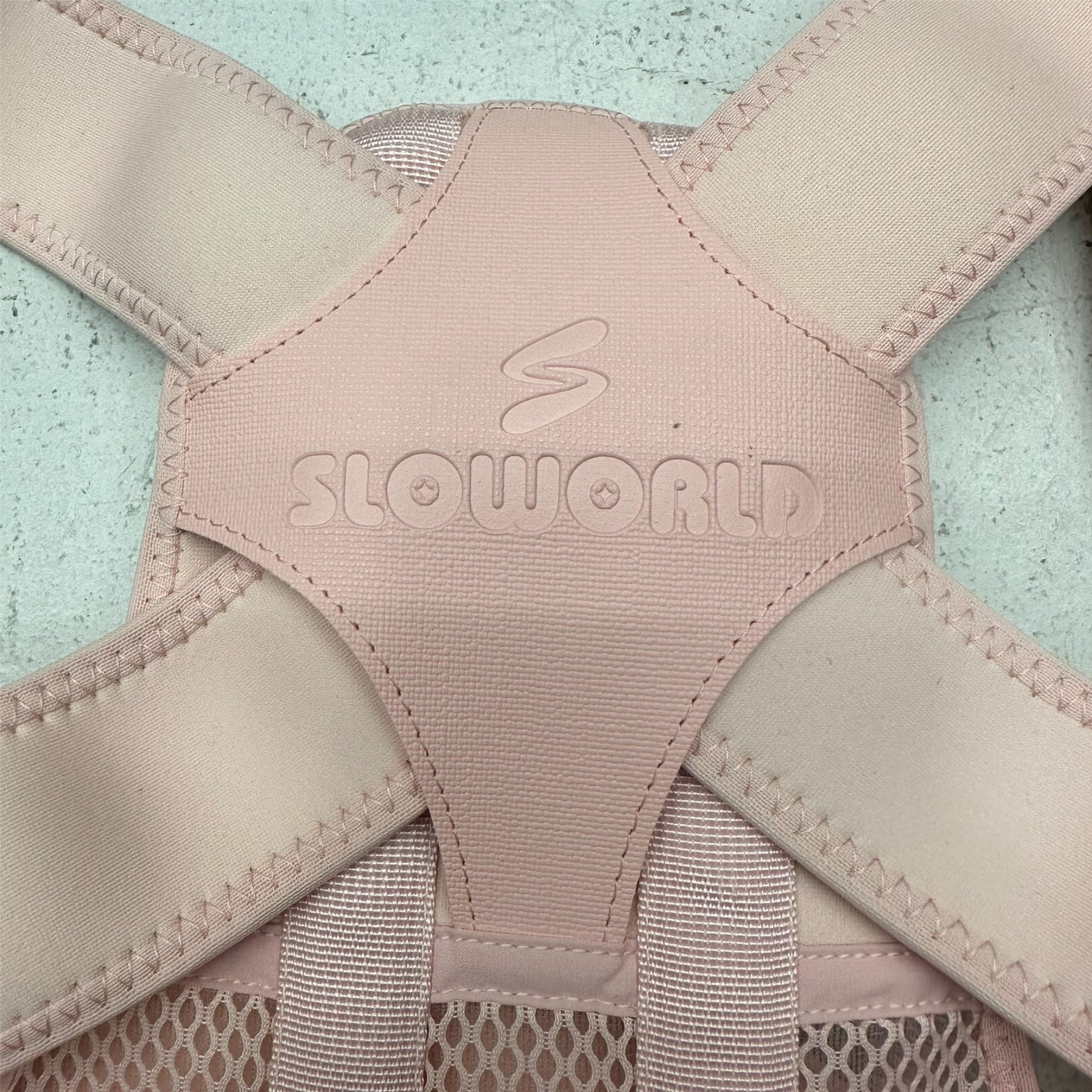 Sloworld Pink Adjustable Back Brace Posture Corrector Unisex Adults Size L NEW