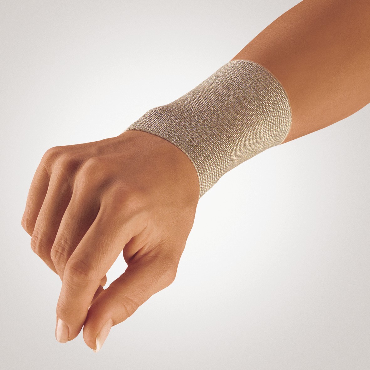 BORT Wrist Support Brace, Carpal Tunnel Sprain Arthritis Sports Tennis Wrap