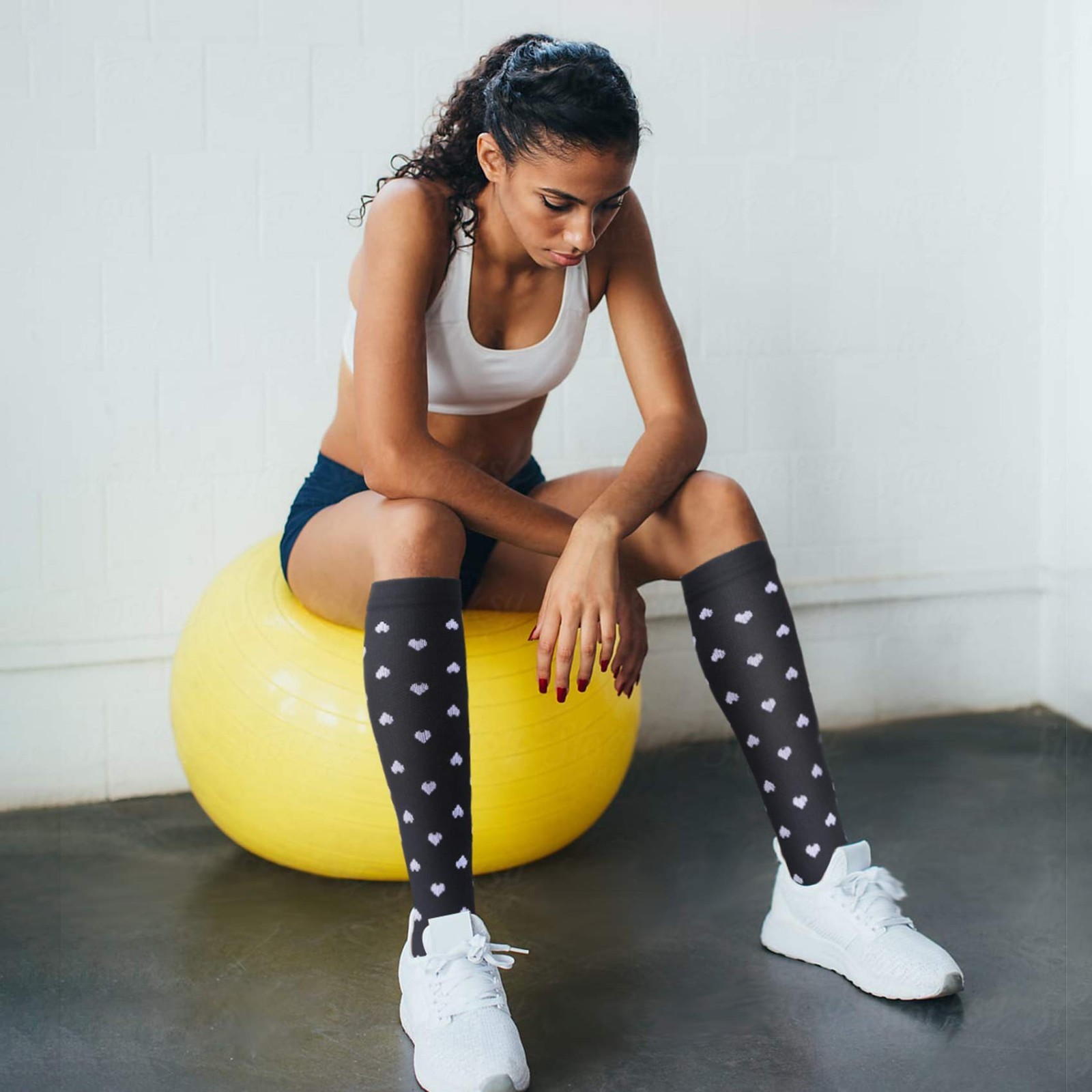 6 Pairs Knee High Compression Socks 20-30mmHg for Men & Women – Sports & Circula