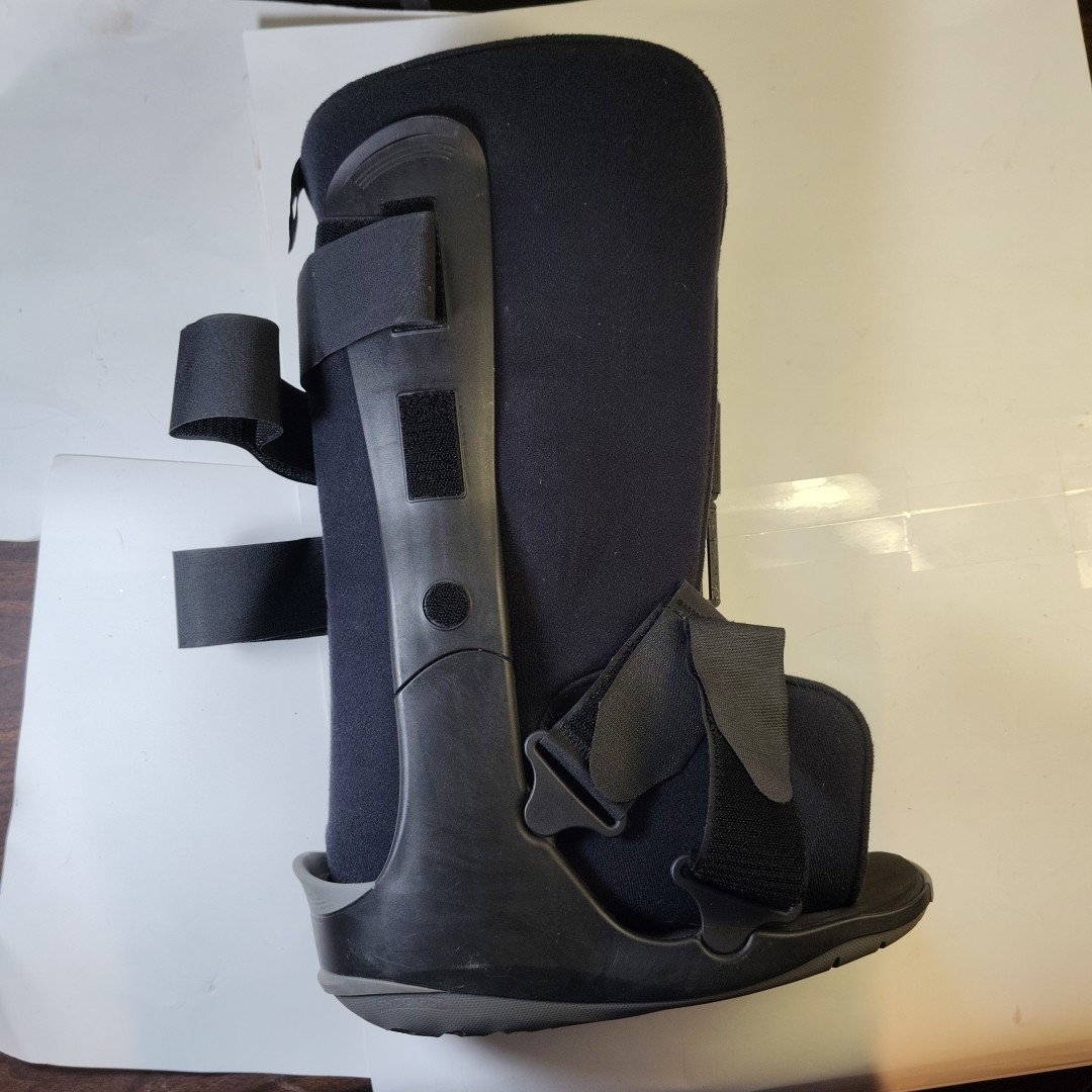 Good Breg Air Pump Ankle Walker Boot Walking Cast Foot Fracture Brace Medium
