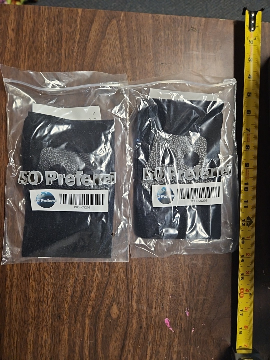 ISO Preferred ISO-KN208 Universal Size Knee Suspension Sleeves Lot Of 2! New*