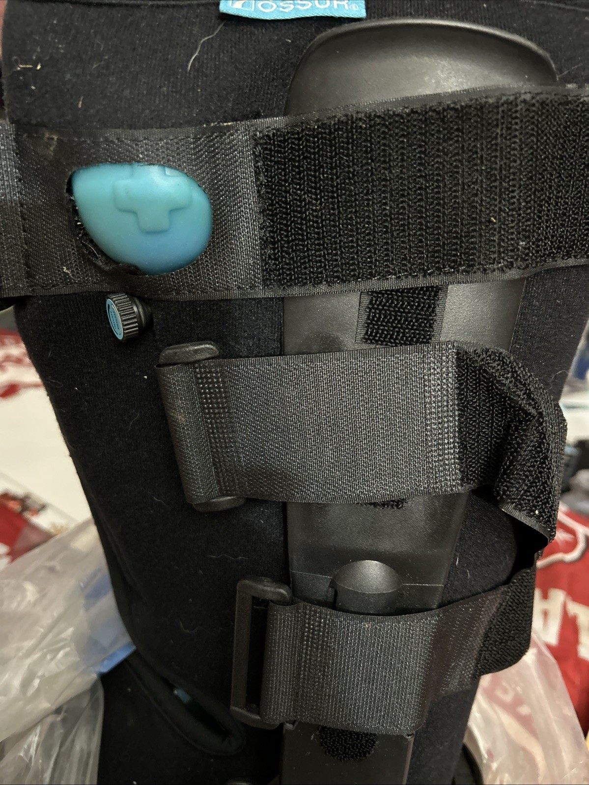 OSSUR FORM FIT AIR WALKER WALKING BOOT FOR IMMOBILIZATION SIZE MEDIUM
