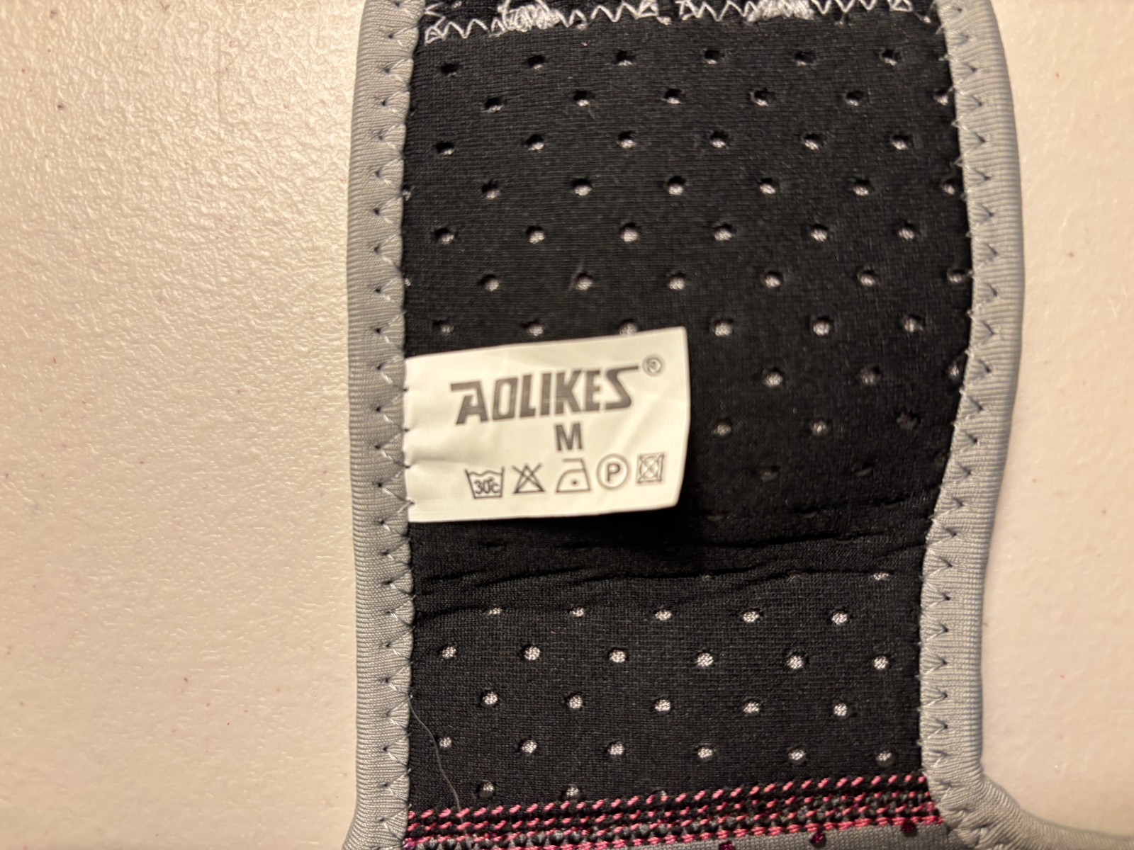 AOLIKES Kids Ankle Brace Support Neoprene Gymnastics Dance 1 Pair (2 Pack) – Med