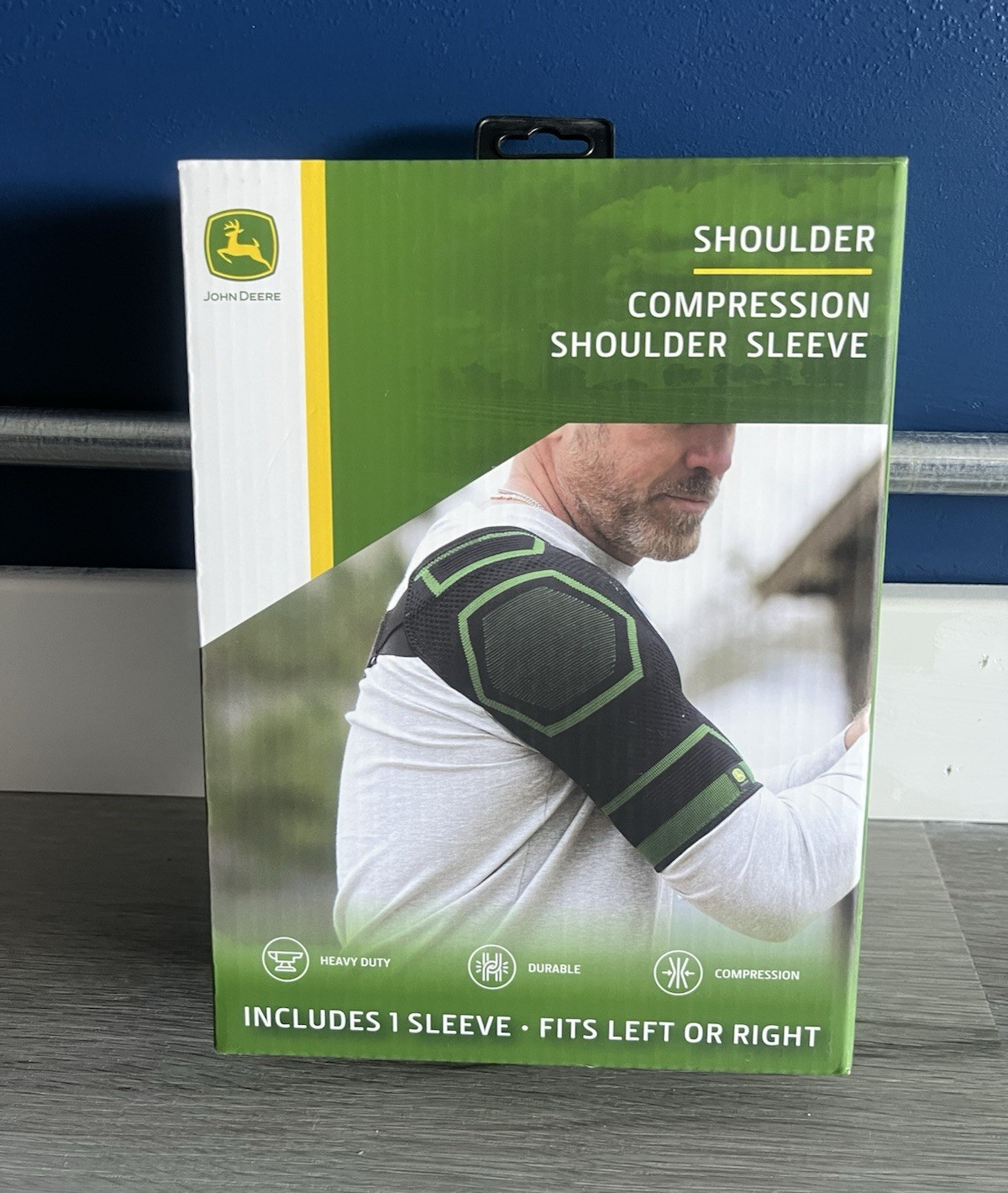 John Deere Shoulder Compression Sleeve L/XL Black/Green LP88910
