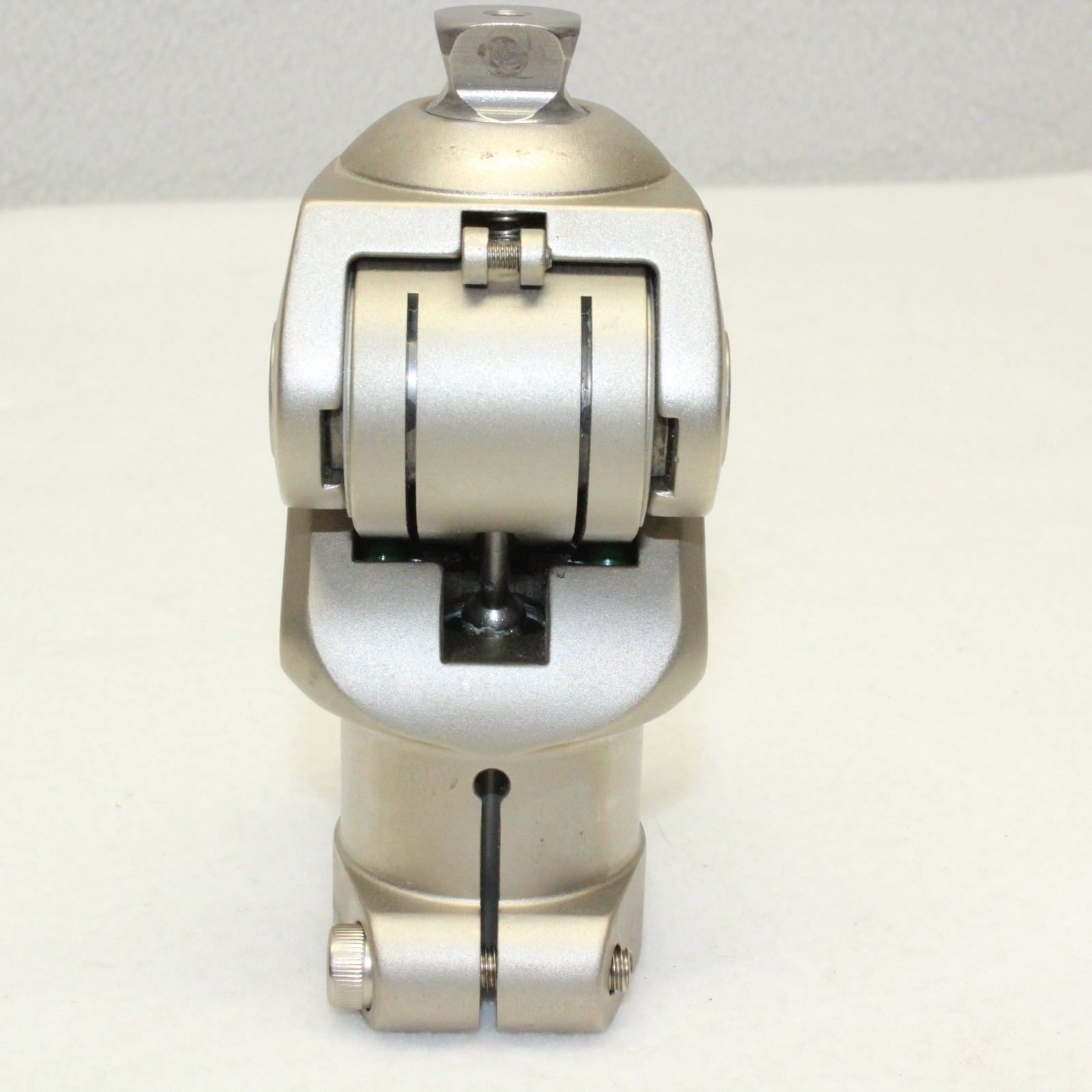 EXCELLENT OSSUR OFM2 BALANCE MECHANICAL MONOCENTRIC PROSTHETIC KNEE SYSTEM