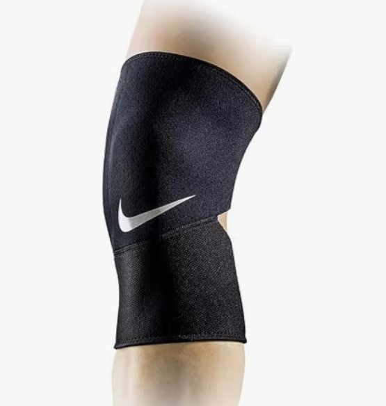 Nike Pro Black Closed Patella Knee Sleeve Compression Support Gear M