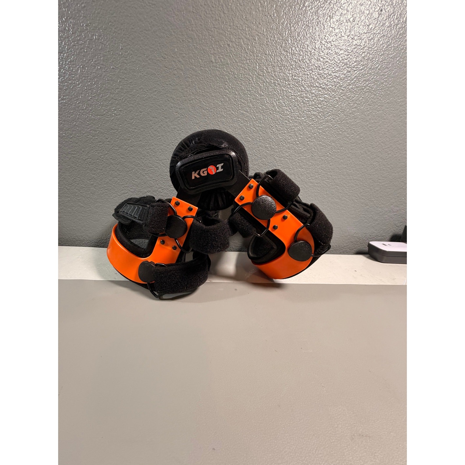 KGOI ELITE Orthopedic Knee Support Brace approximately size 15