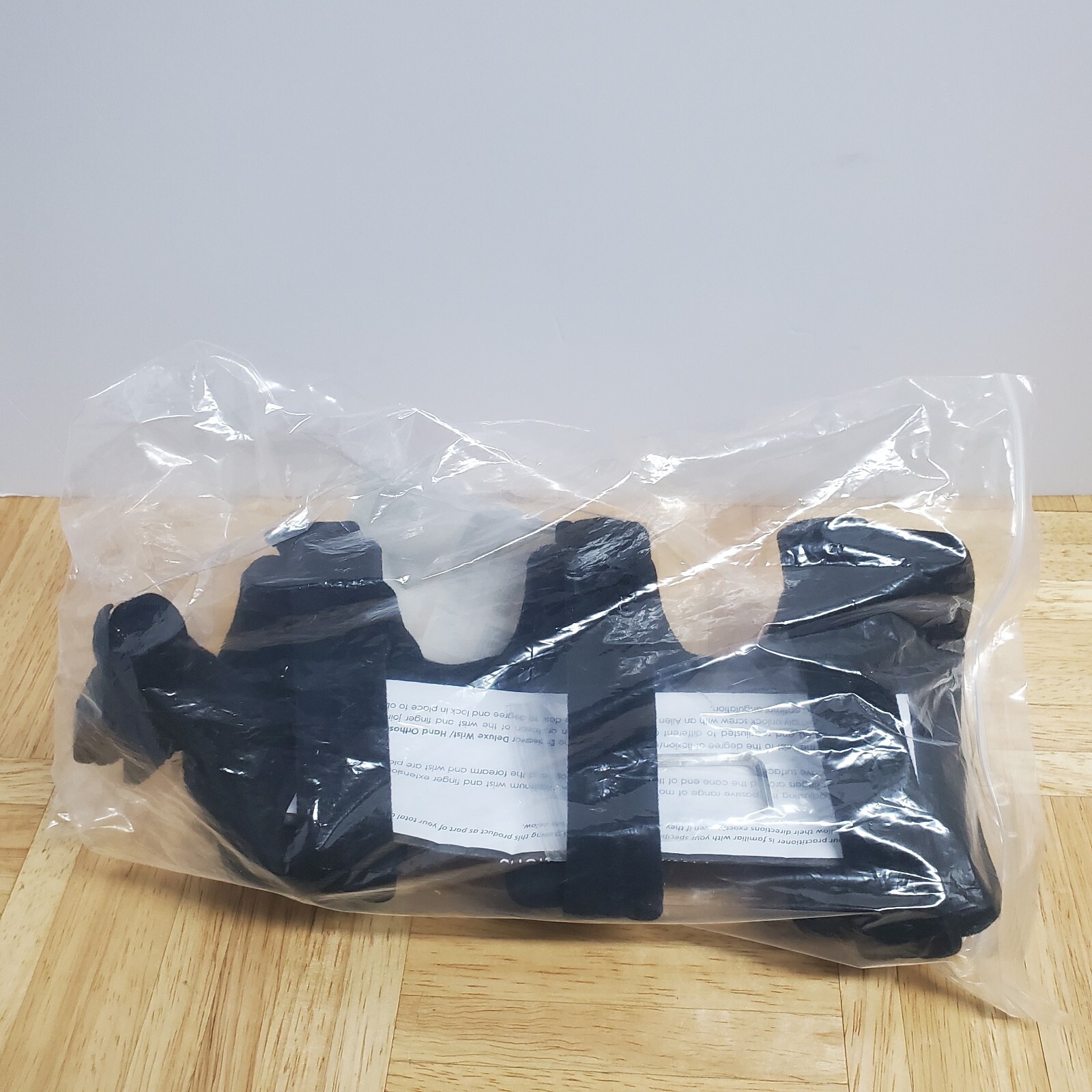 Comfortland Medical Endeavor Deluxe Wrist/Hand Splint 31-500
