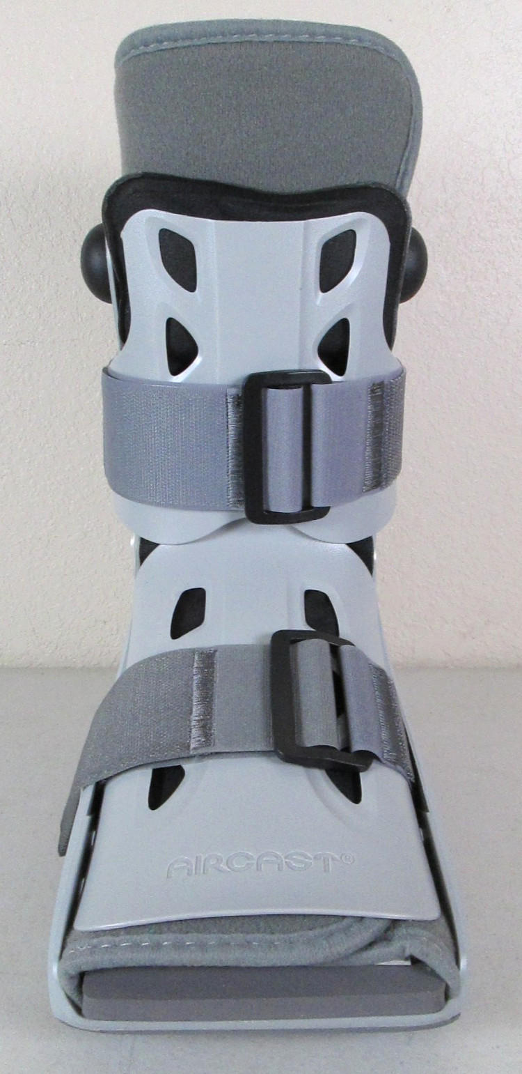 Aircast Airselect Walker Brace/Walking Boot Size Medium – NEW –