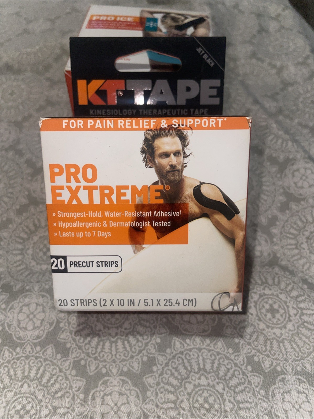 KT Tape Pro Extreme Kinesiology Tape – Jet Black, 20 Stripes