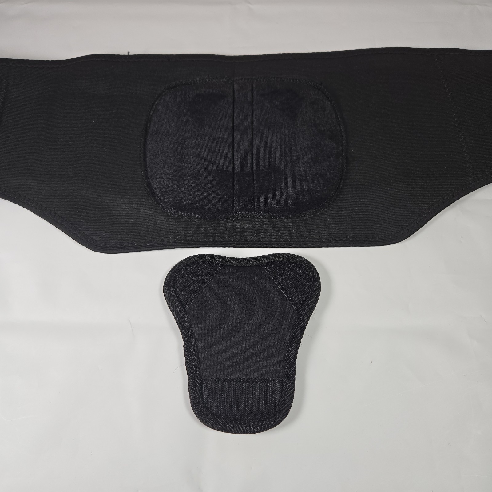MUELLER Sports Care Adjustable Lumbar Back Brace w/ Removable Pad-One Size