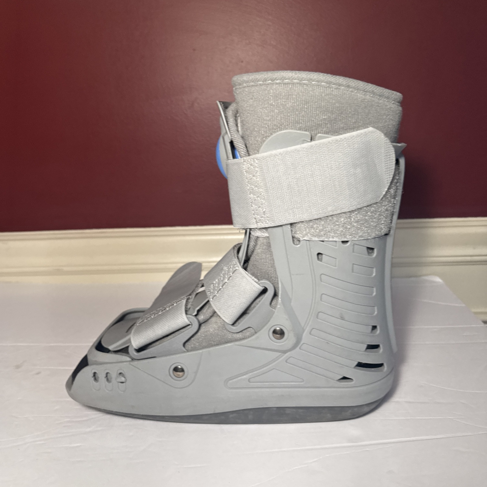United Ortho 360 Air Walker Ankle Fracture Boot Xtra Small. Excellent Condition