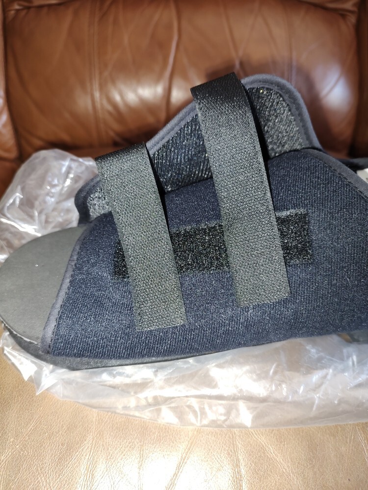 New in open pack Adult Ossur Post-Op Adjustable Soft Top Shoe Sz XL Length 12″