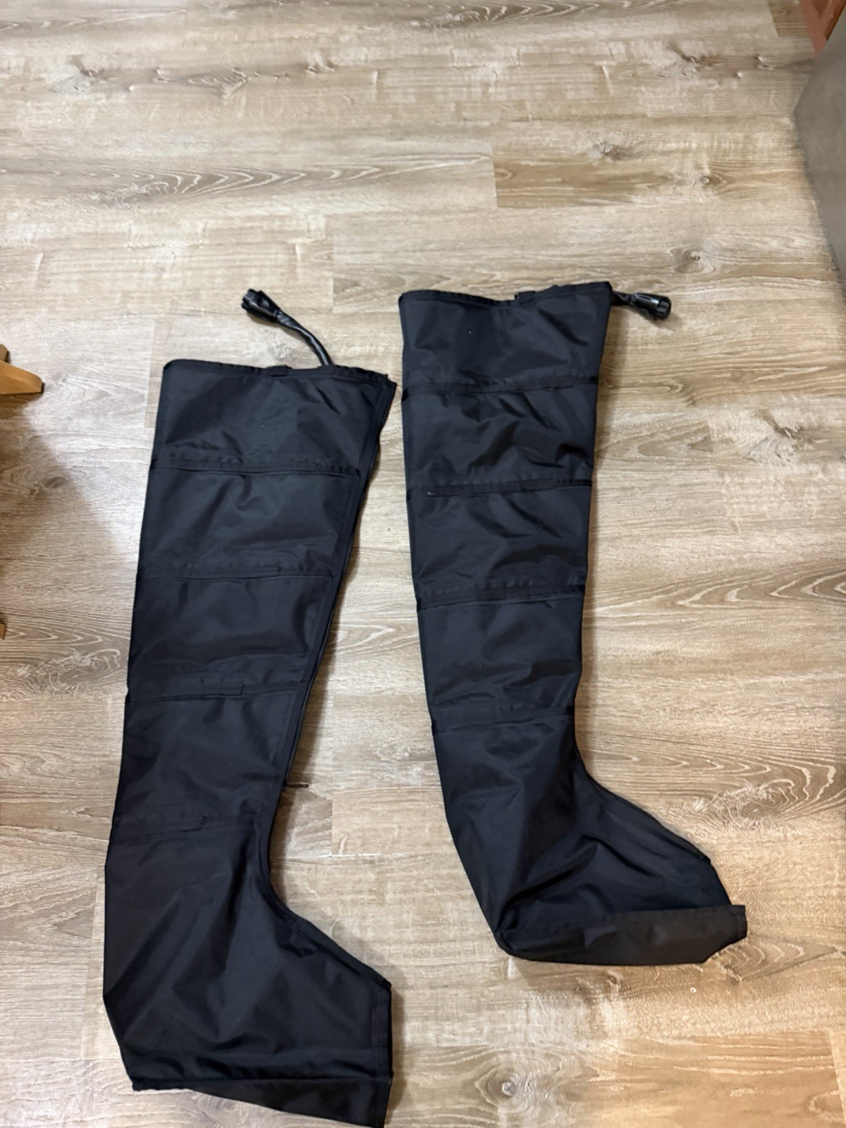 Normatec 2 Compression Leg Boots Only (39 Inches)!!
