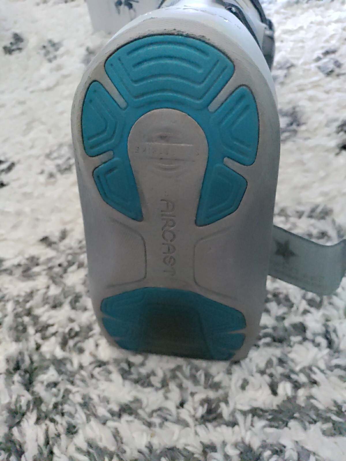 Aircast Airselect Recovery Boot Size Medium Walker Brace Semi Rigid Shell