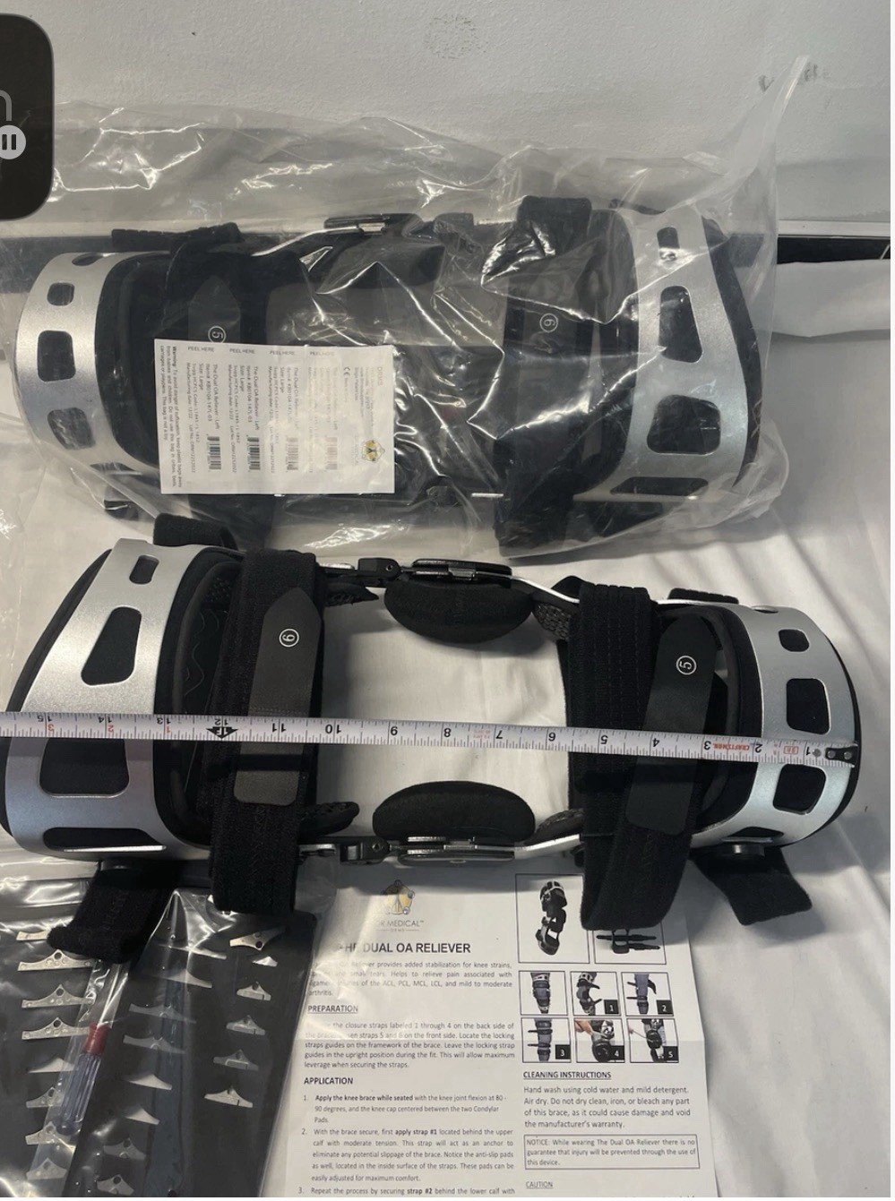 KNEE BRACES – MEDIUM – BOTH RIGHT AND LEFT KNEES- Hinged