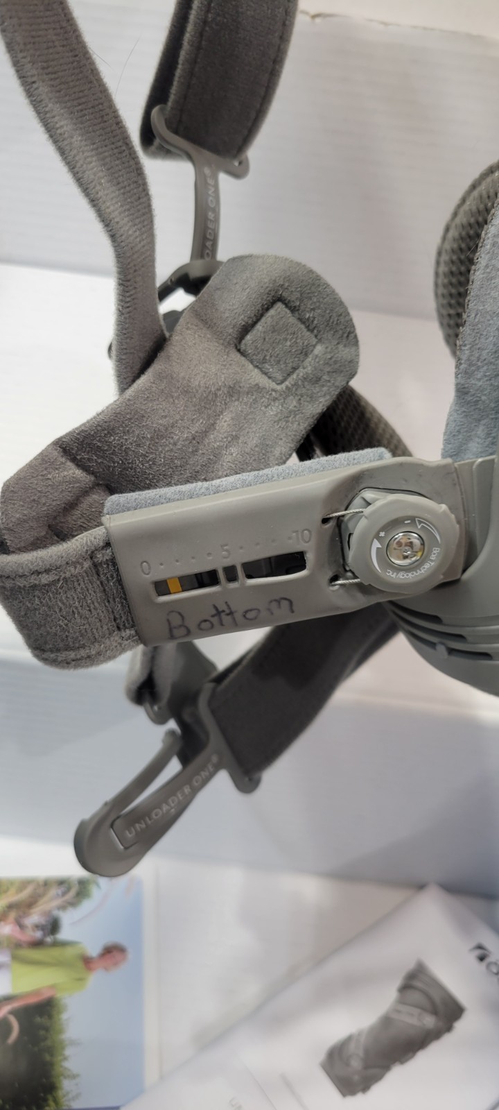 Ossur Unloader One with SmartDosing Knee Brace Medium Left Lateral Short